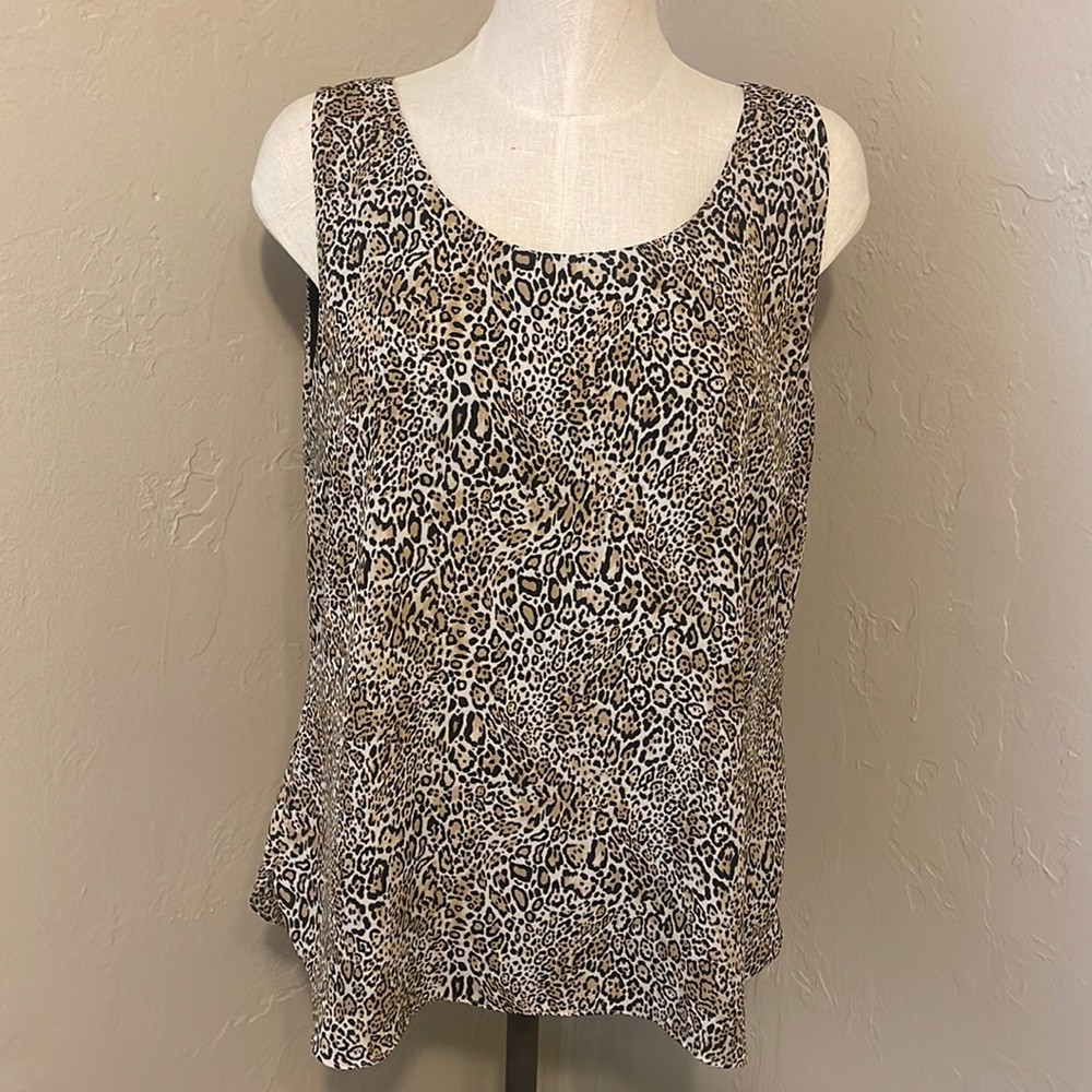 Chicos reversible tank top in good condition no signs of wear.